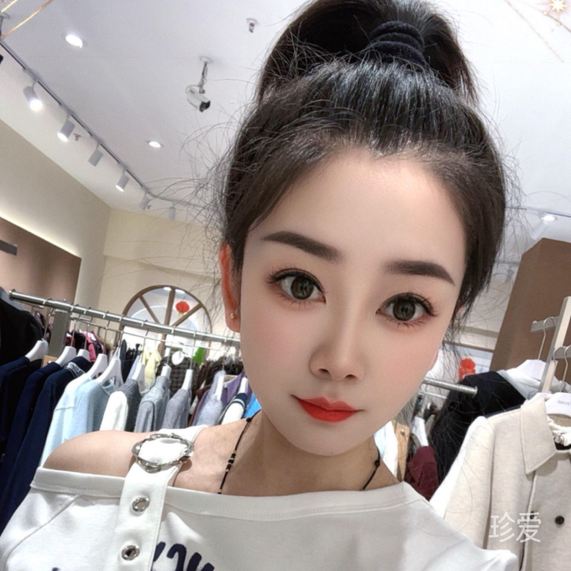 朵朵