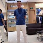 不入凡塵