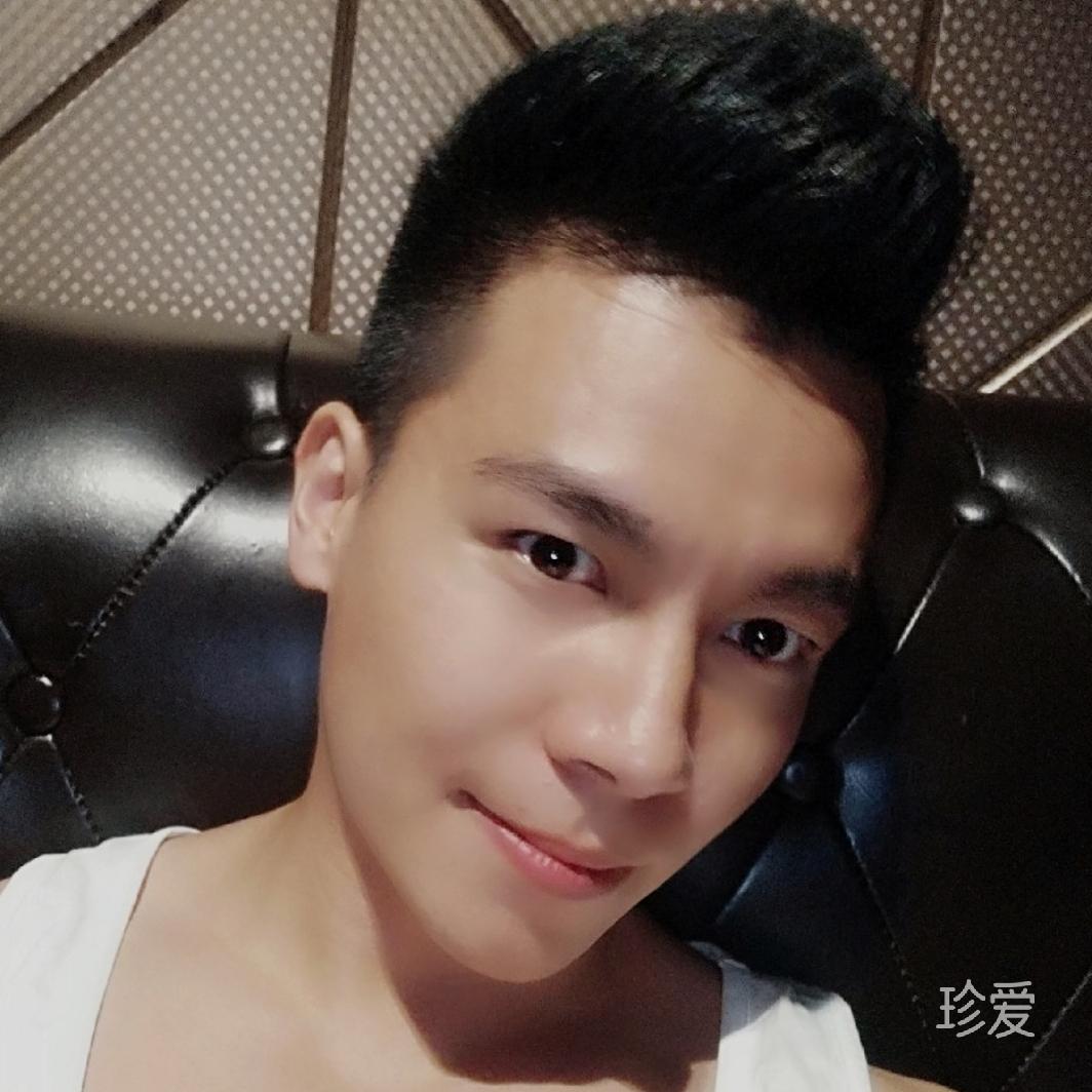 爱健身的大庆哥