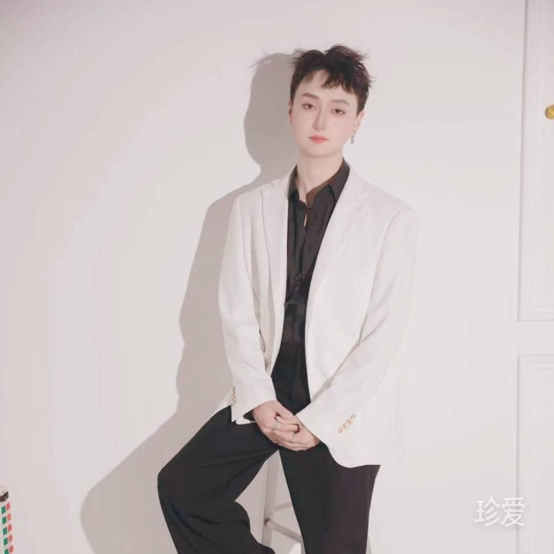 笑颜含尚
