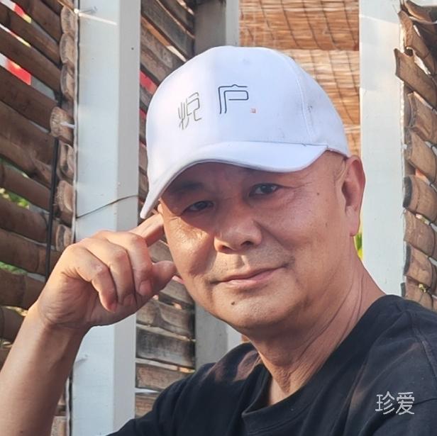 版纳悦庐大强哥