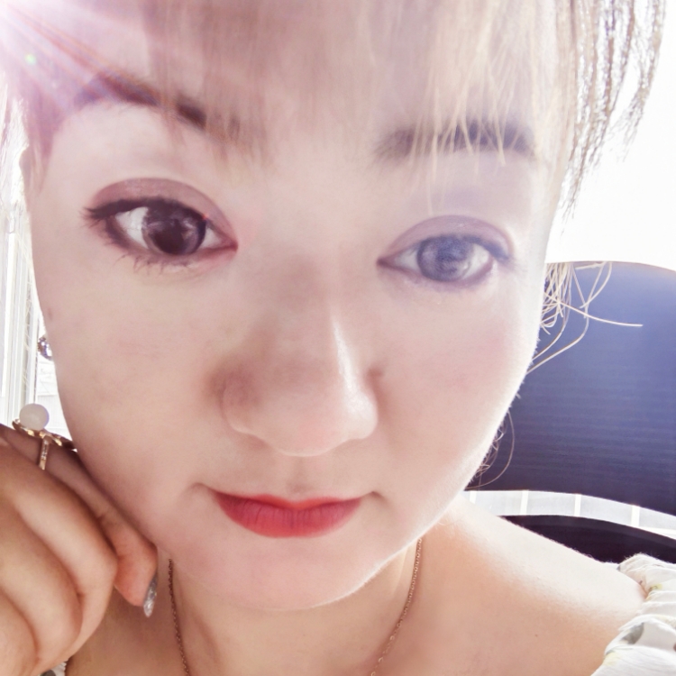 可愛(ài)的藍(lán)精靈