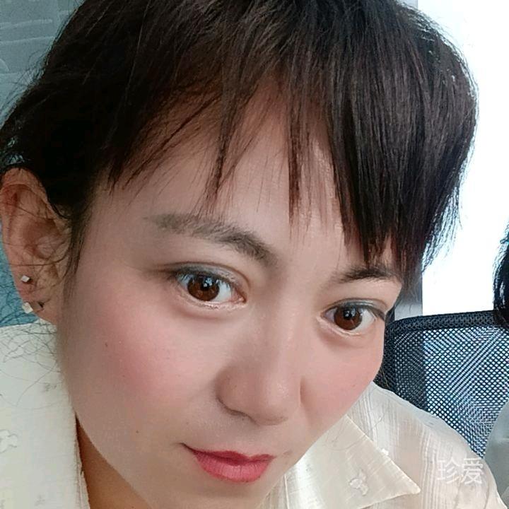 明晨紫月