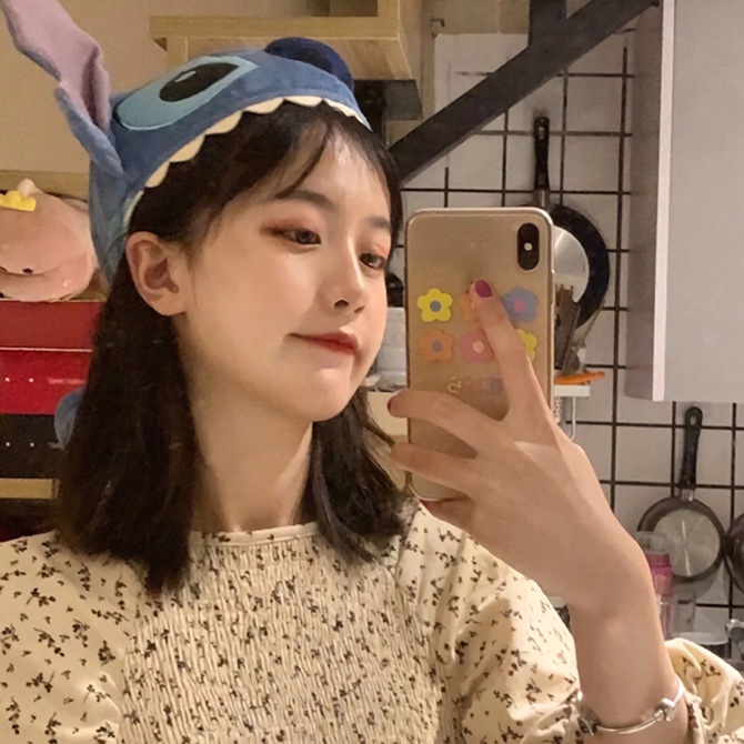 月光下的螢火蟲