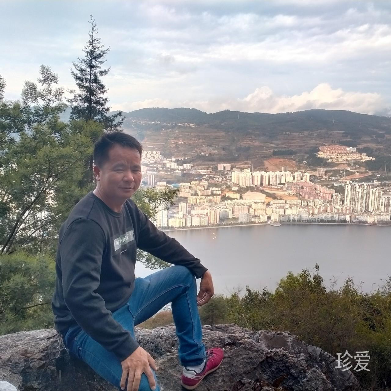 等待哪个她