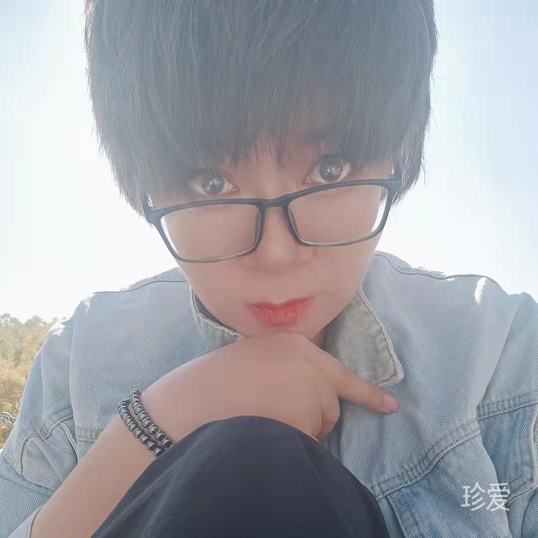 山茶藏秋意
