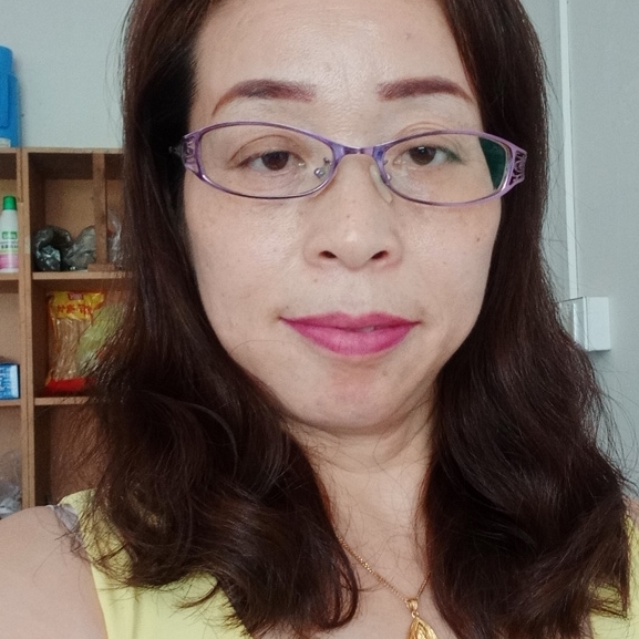 应该甜美的笑了