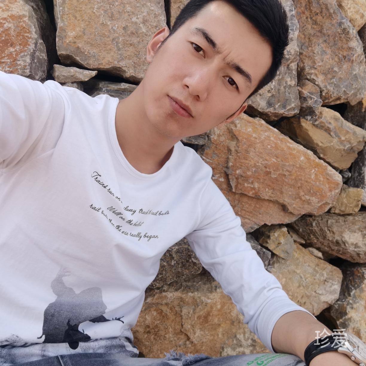 不许人间见白头