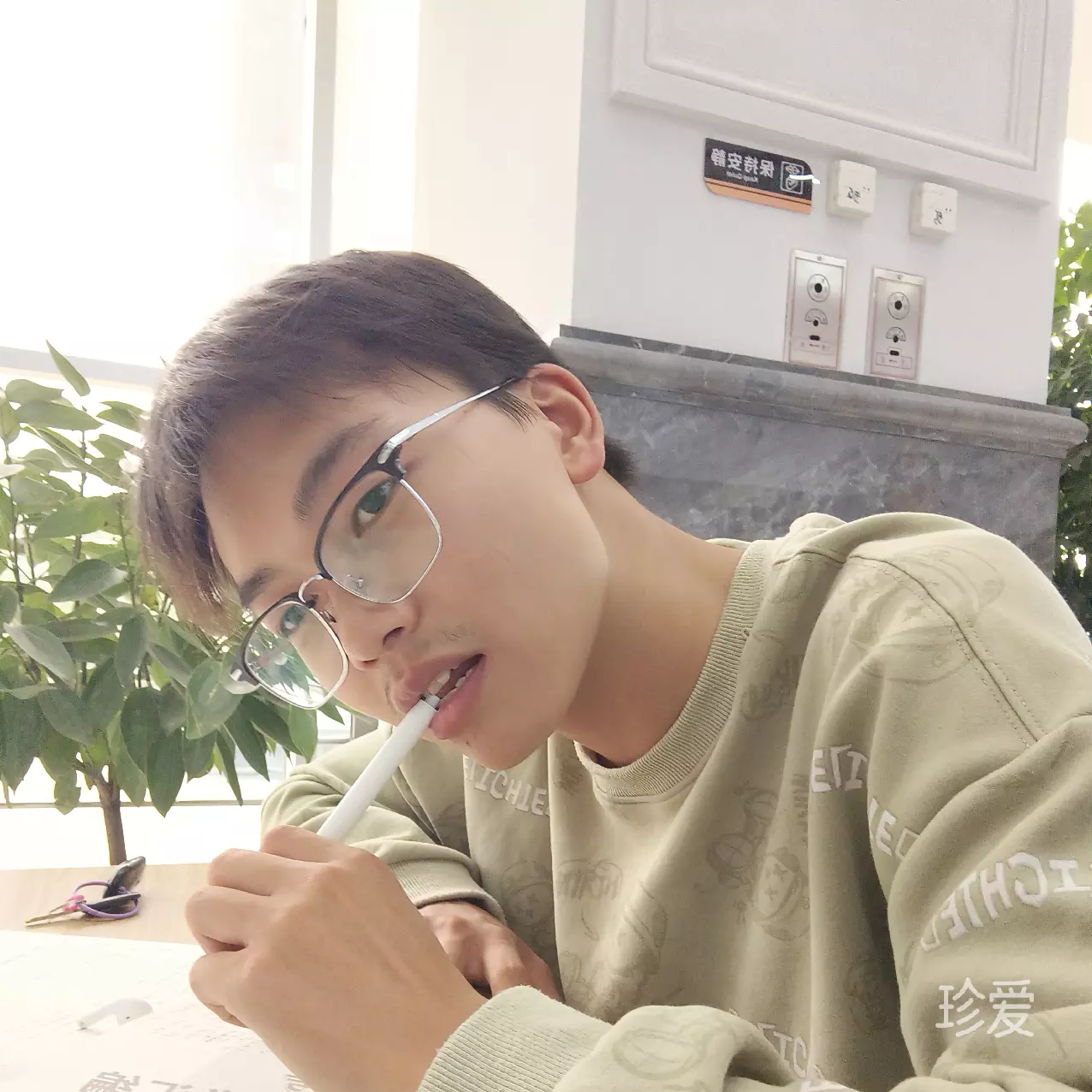 会员1926258183