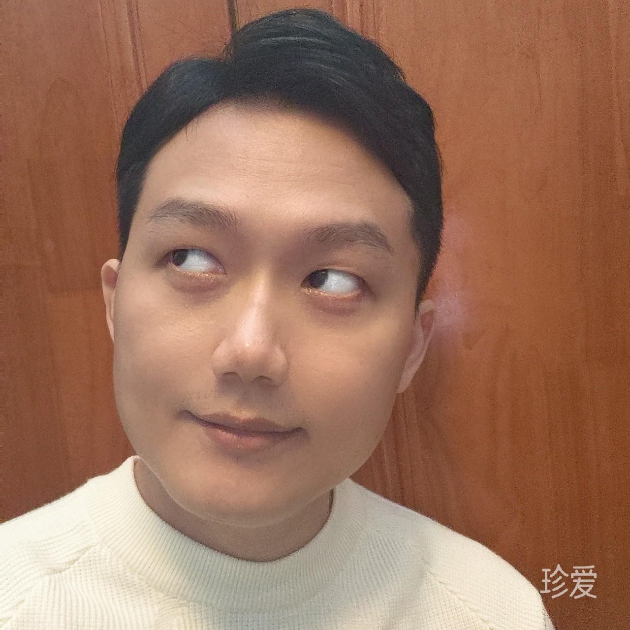 香蕉树上有只猴