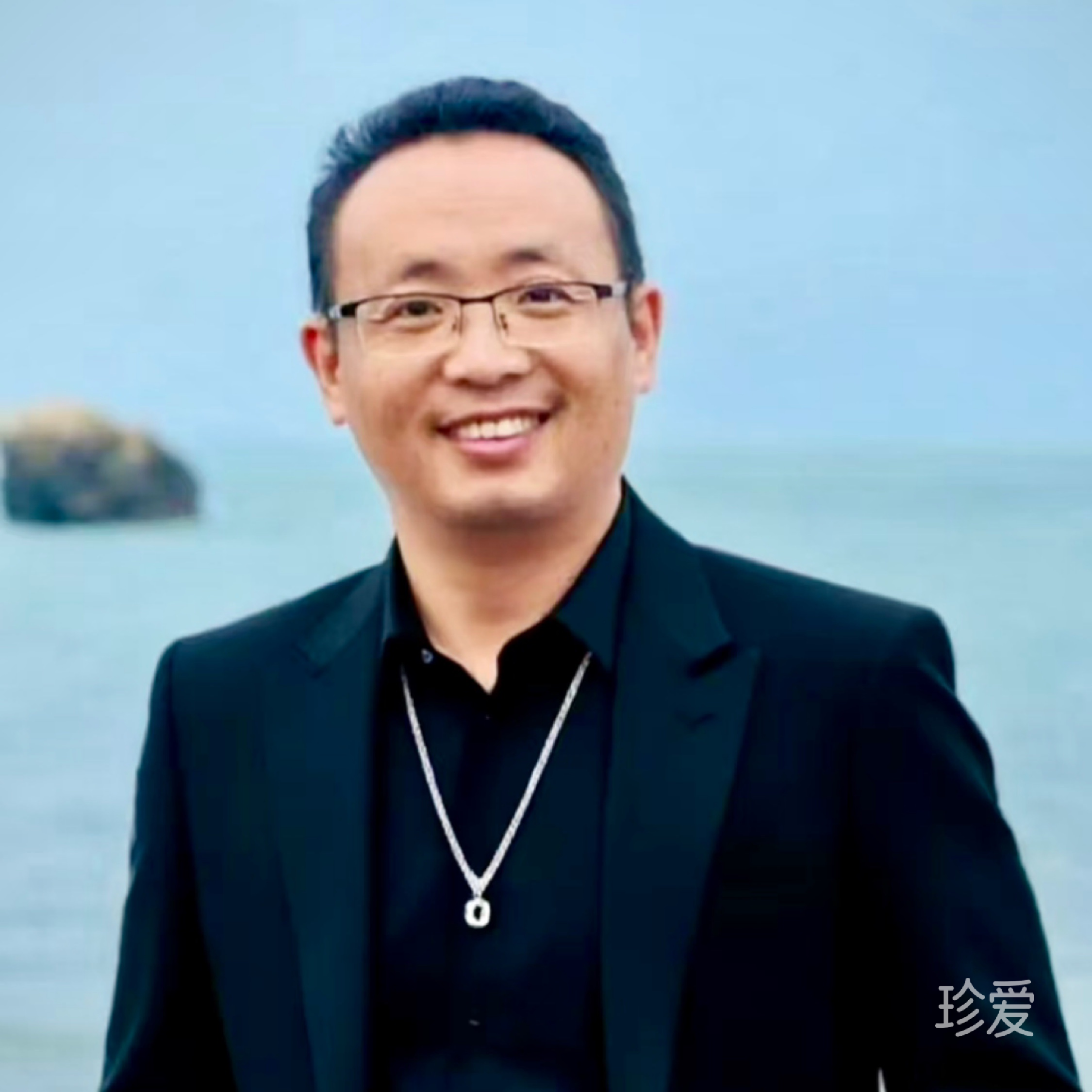 快樂(lè)的炳哥哥