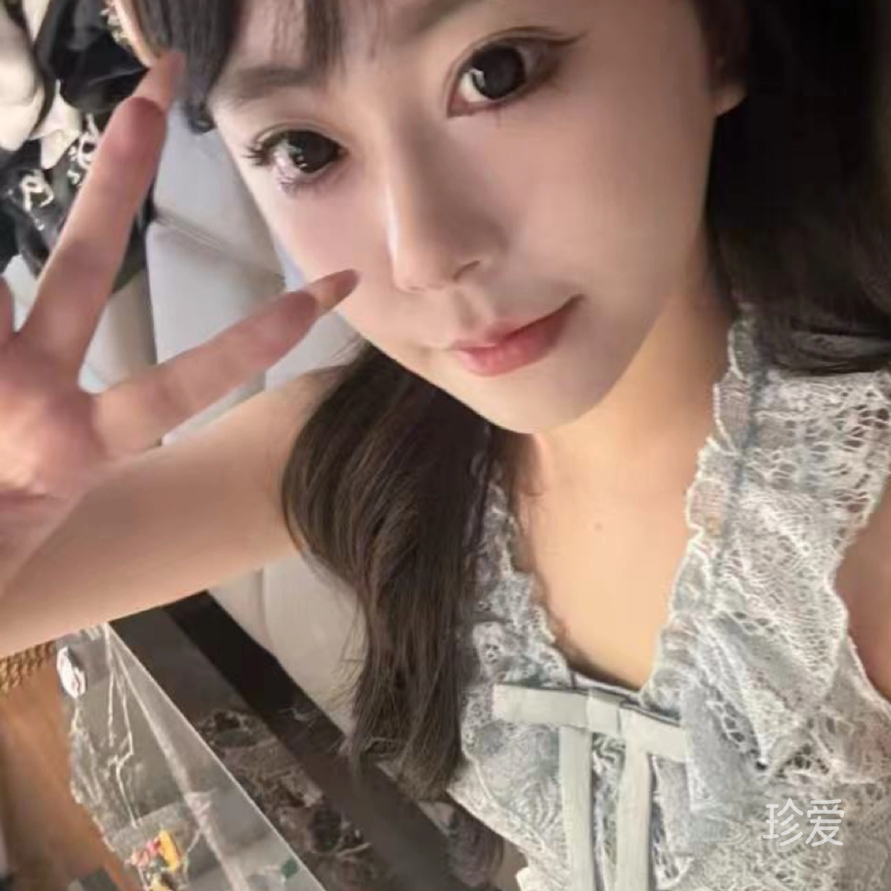 小酒窝