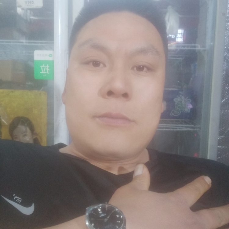 地摊小贩求生存