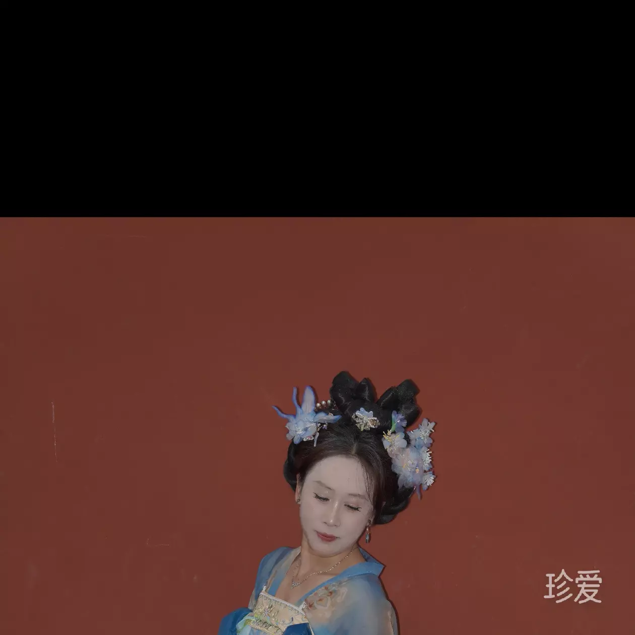 方兴艾