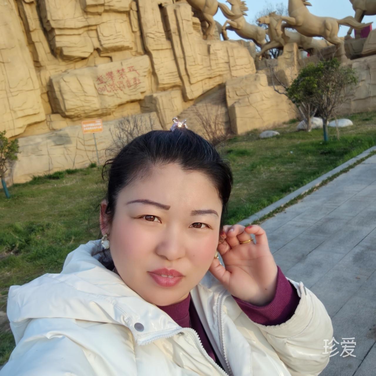 一个小橘子