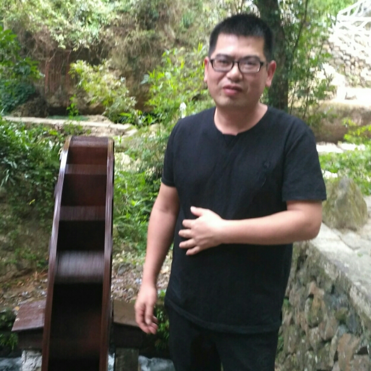 被愛傷痛的男人