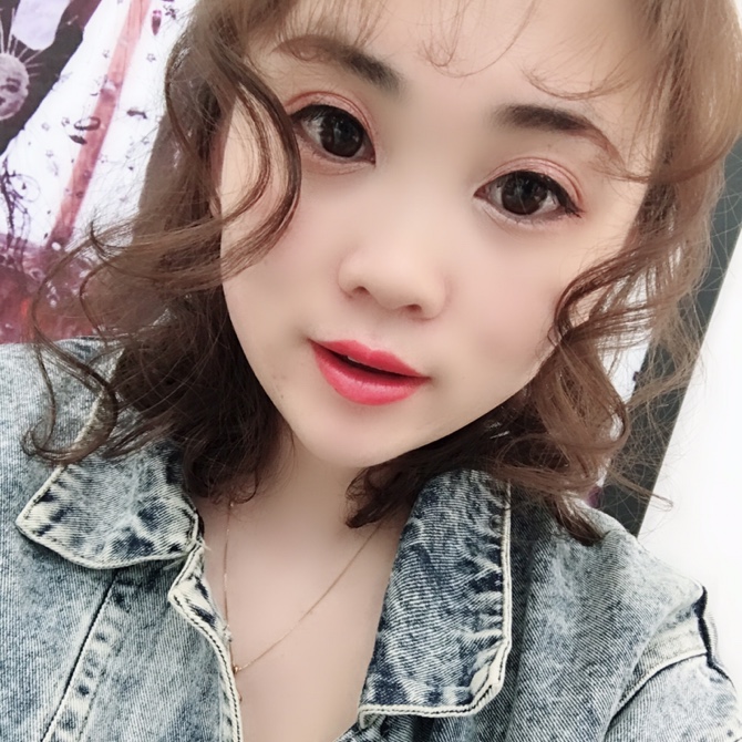 愛吃西瓜的貓貓