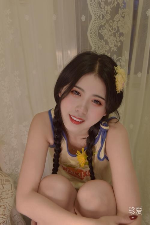 你壓著我腿毛了