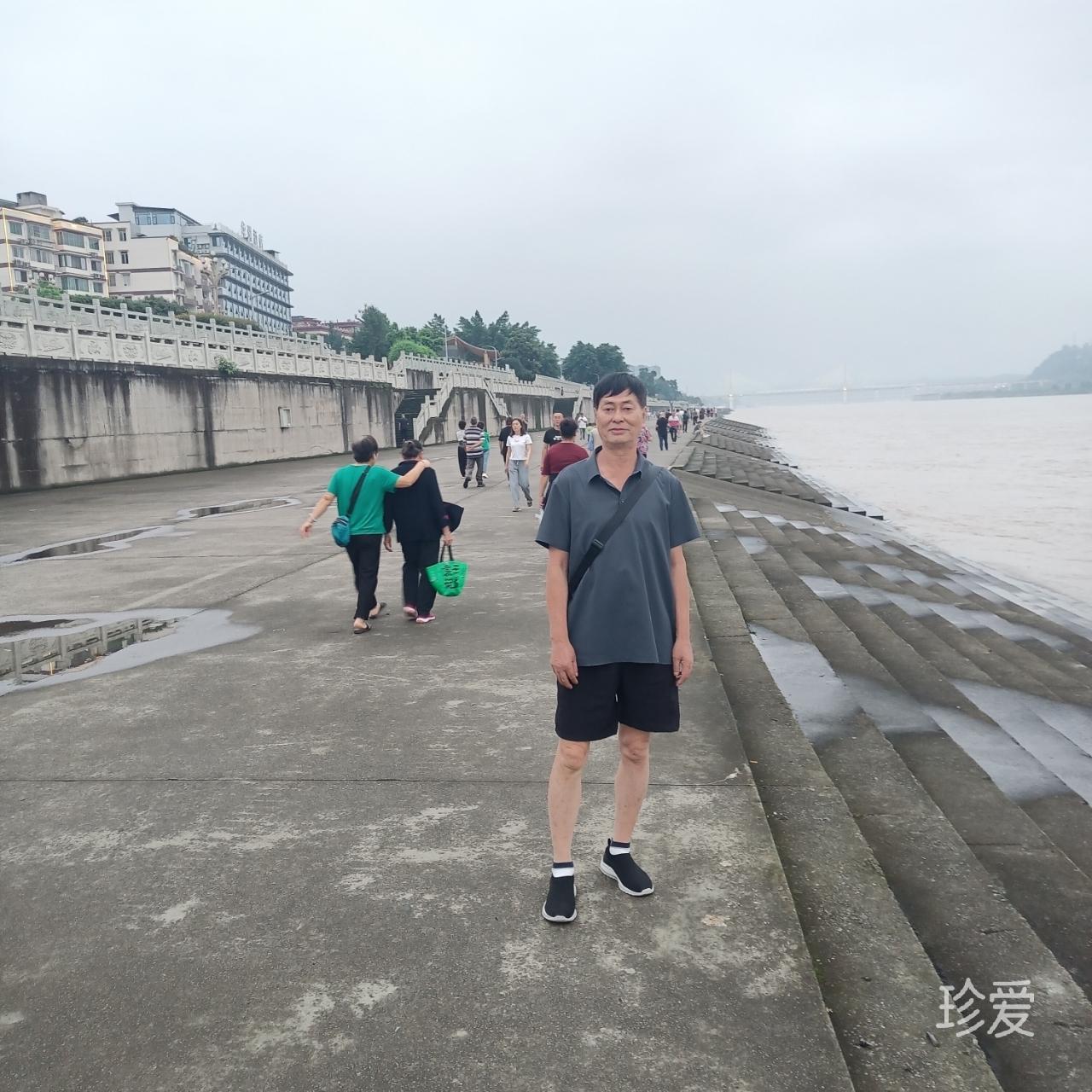醉雨非烟天意