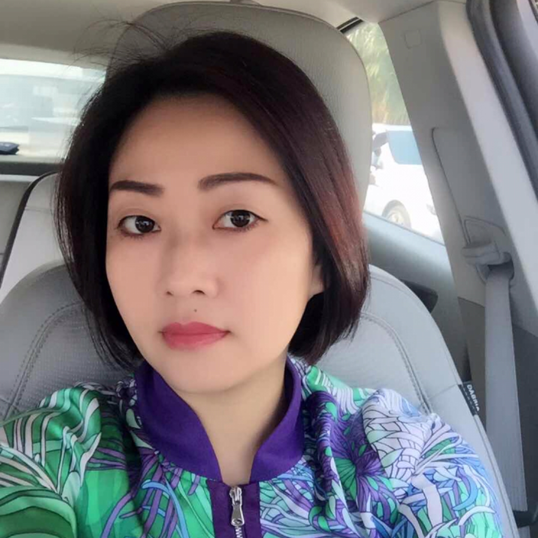 我给生活比个也