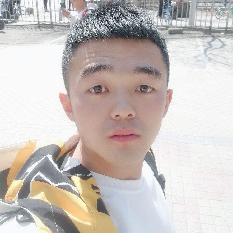 大明湖畔的容嬤嬤