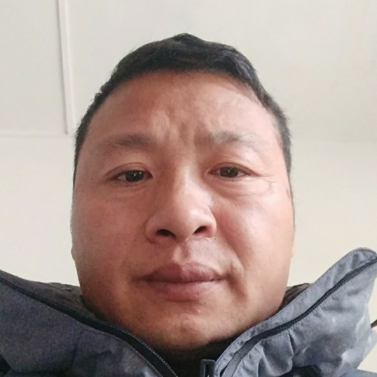 愛丄香煙菂娚亼