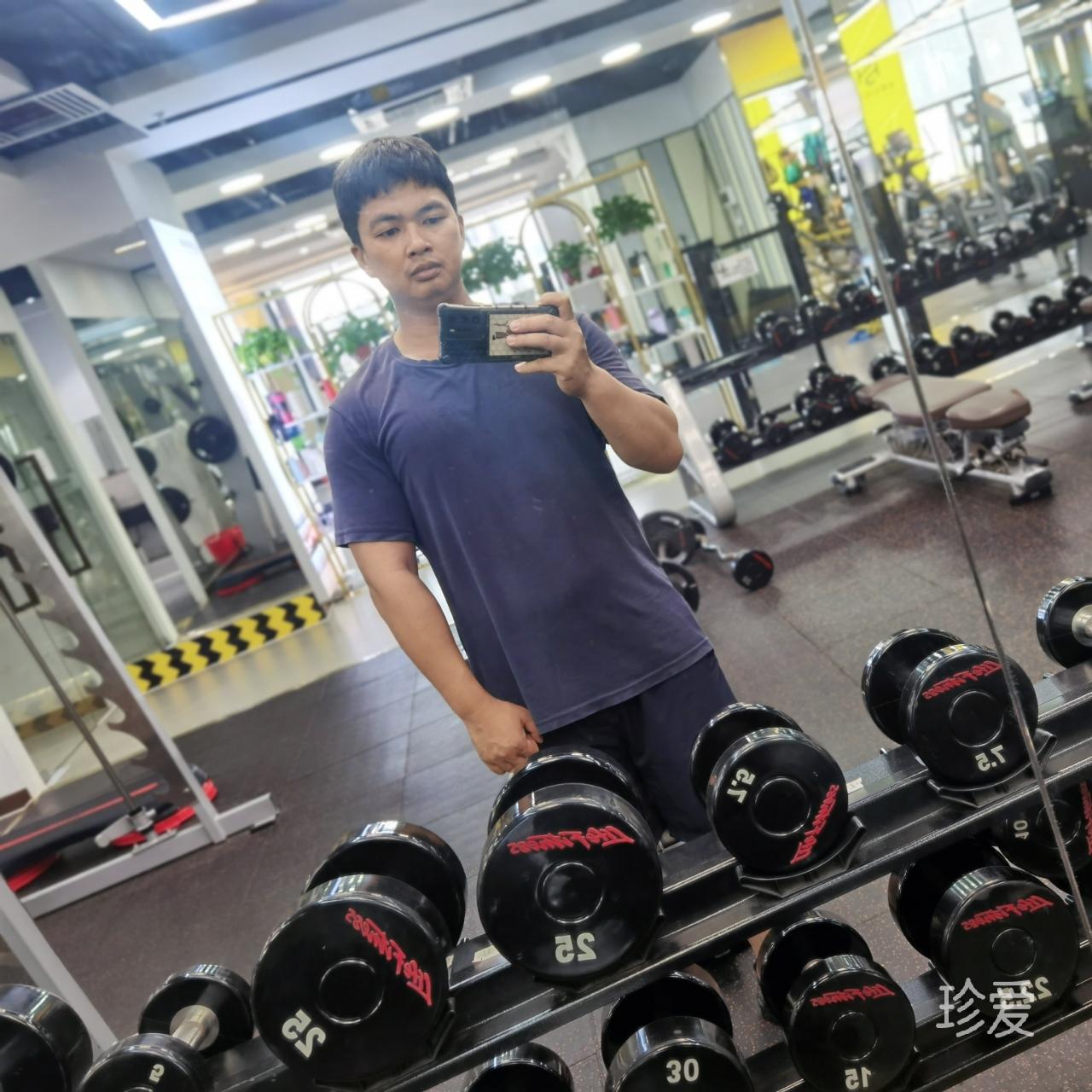 莫尘