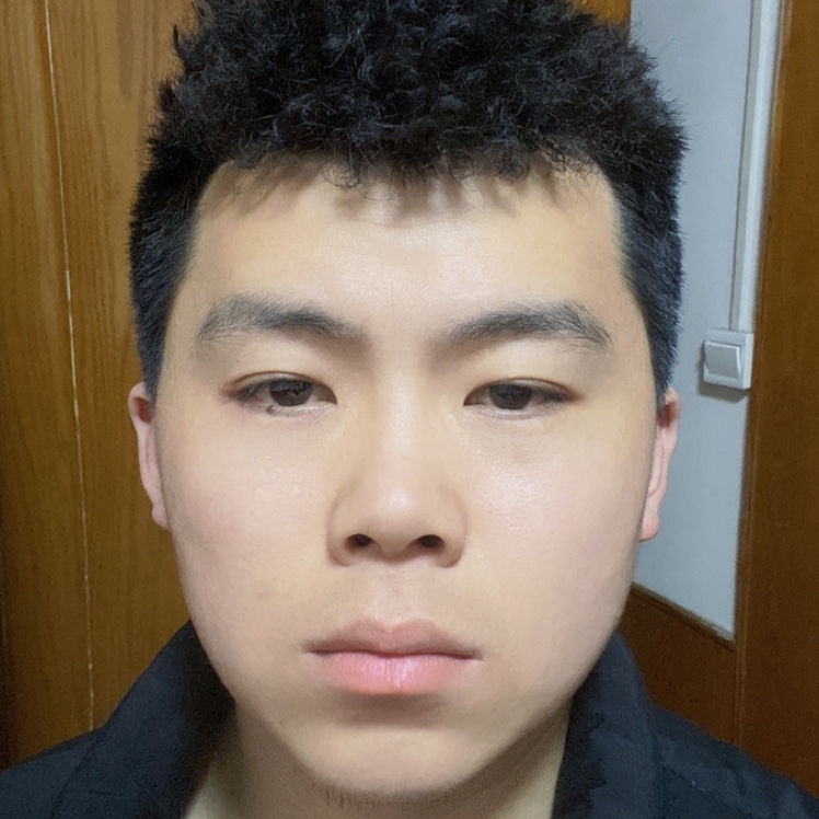 愛狗的籃球男孩兒