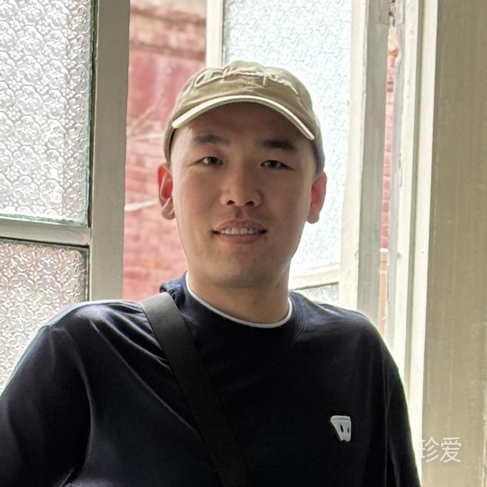 不爱喝水的椰子