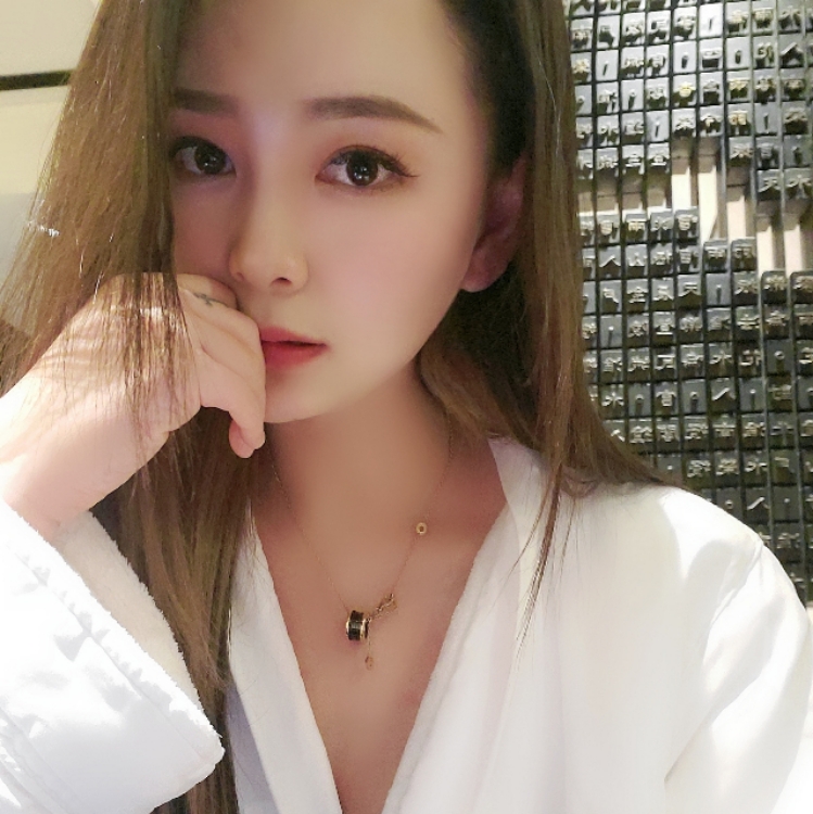 愛賴床的壞習菇娘