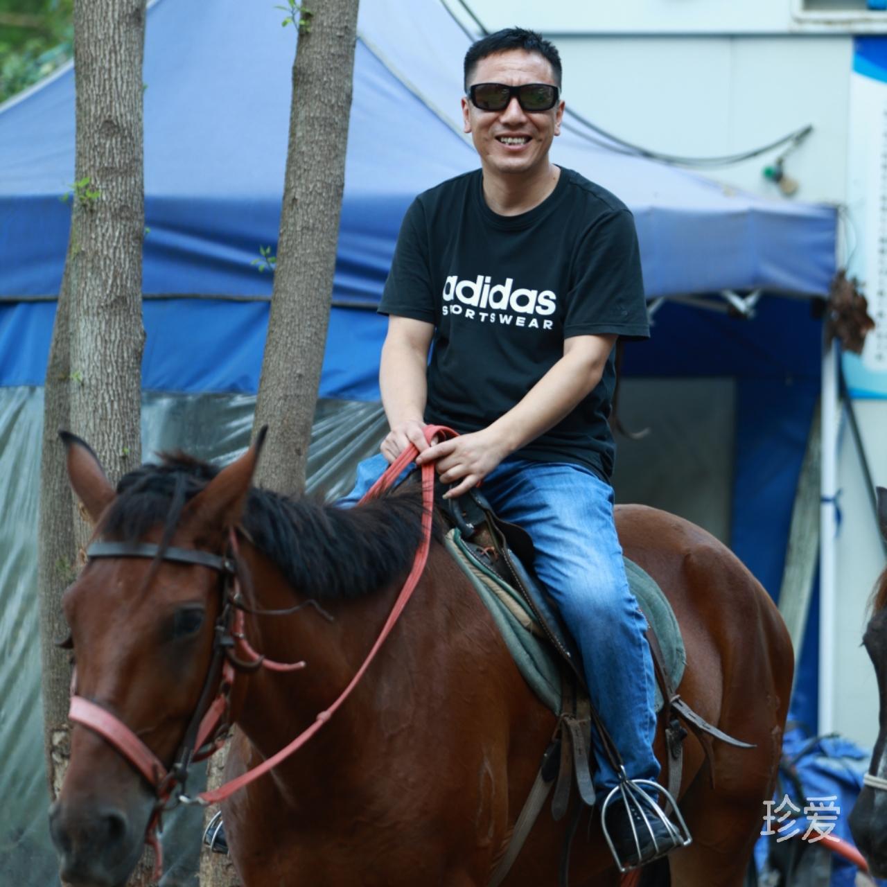 梦随心飞扬