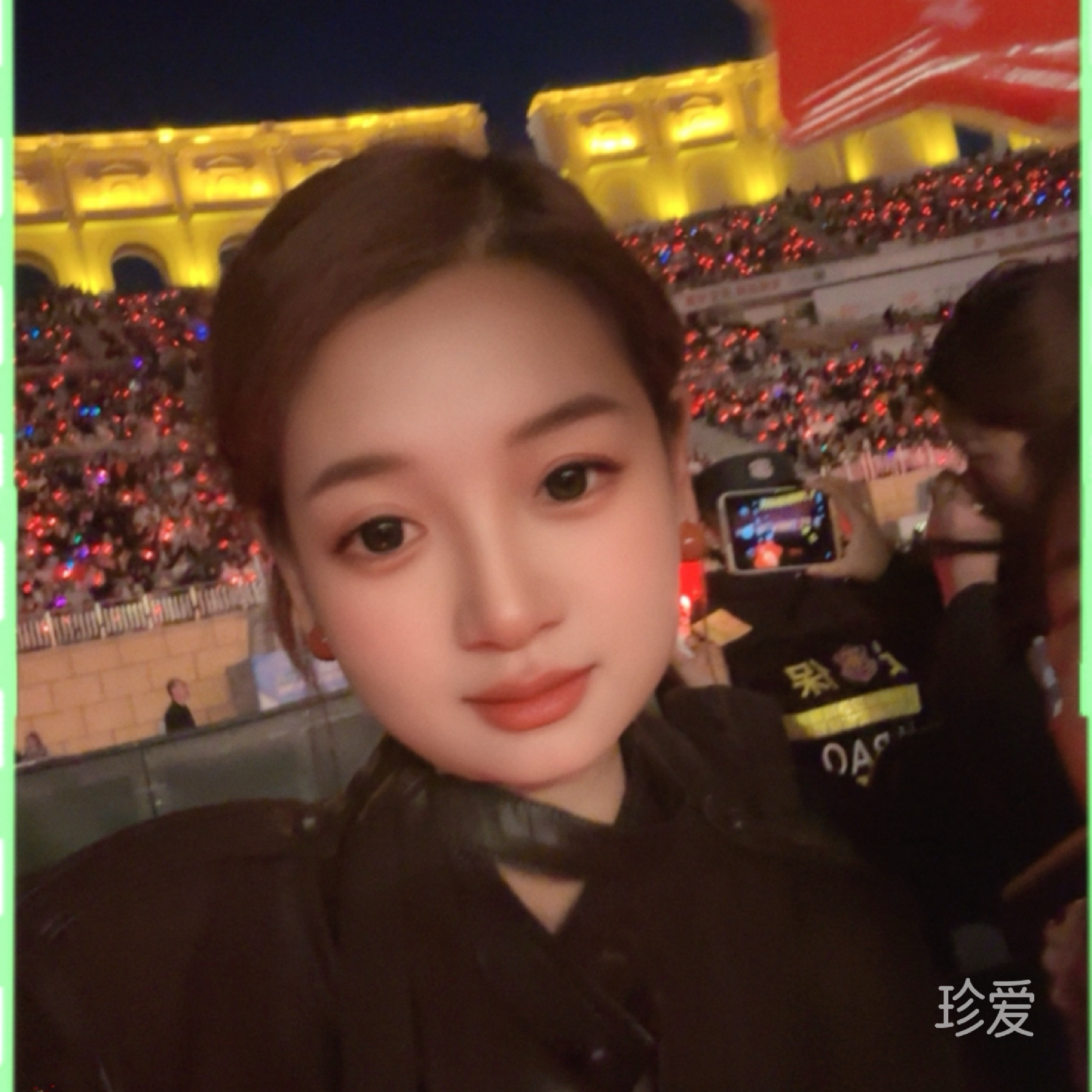 晚风吹过海