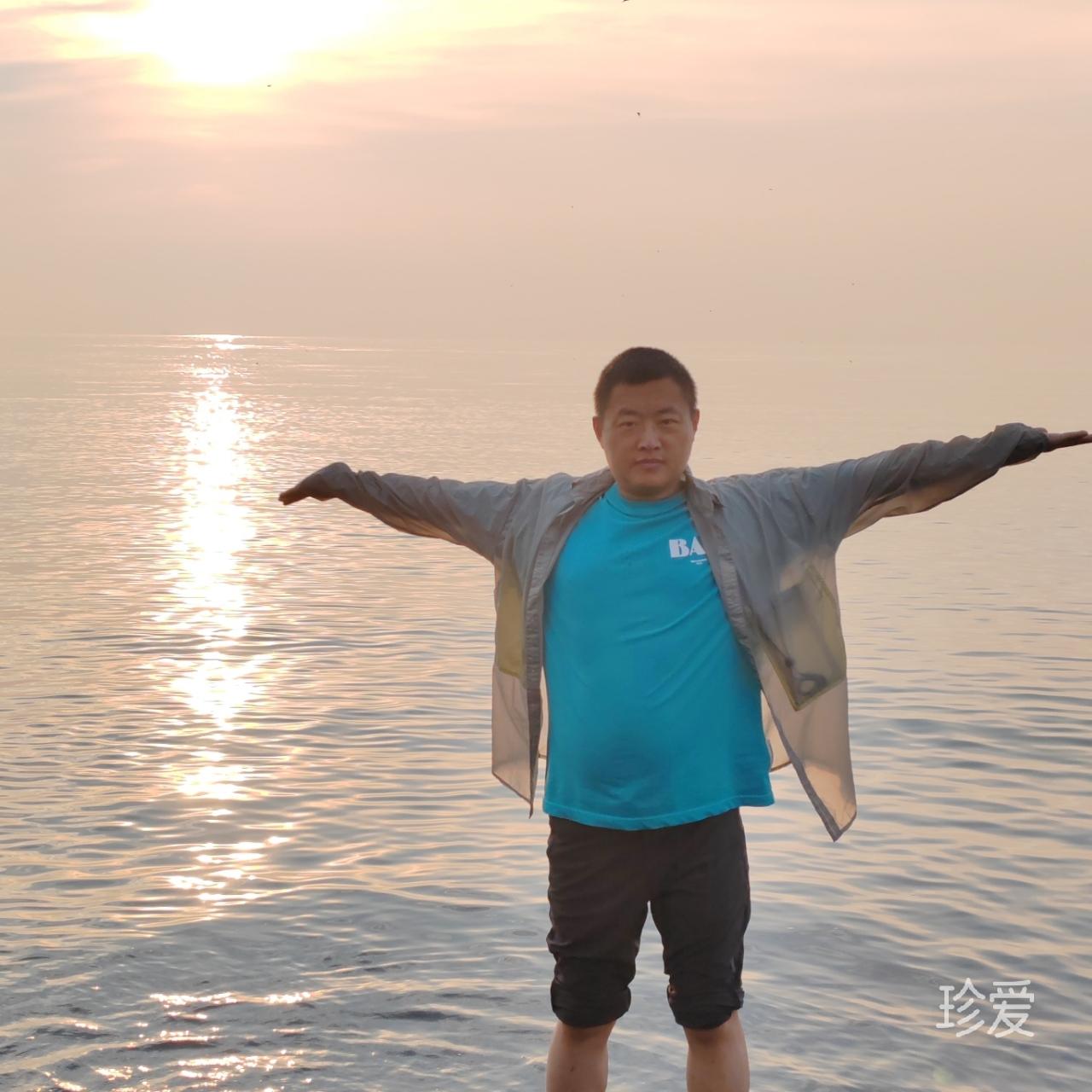 攜手同行共度余生