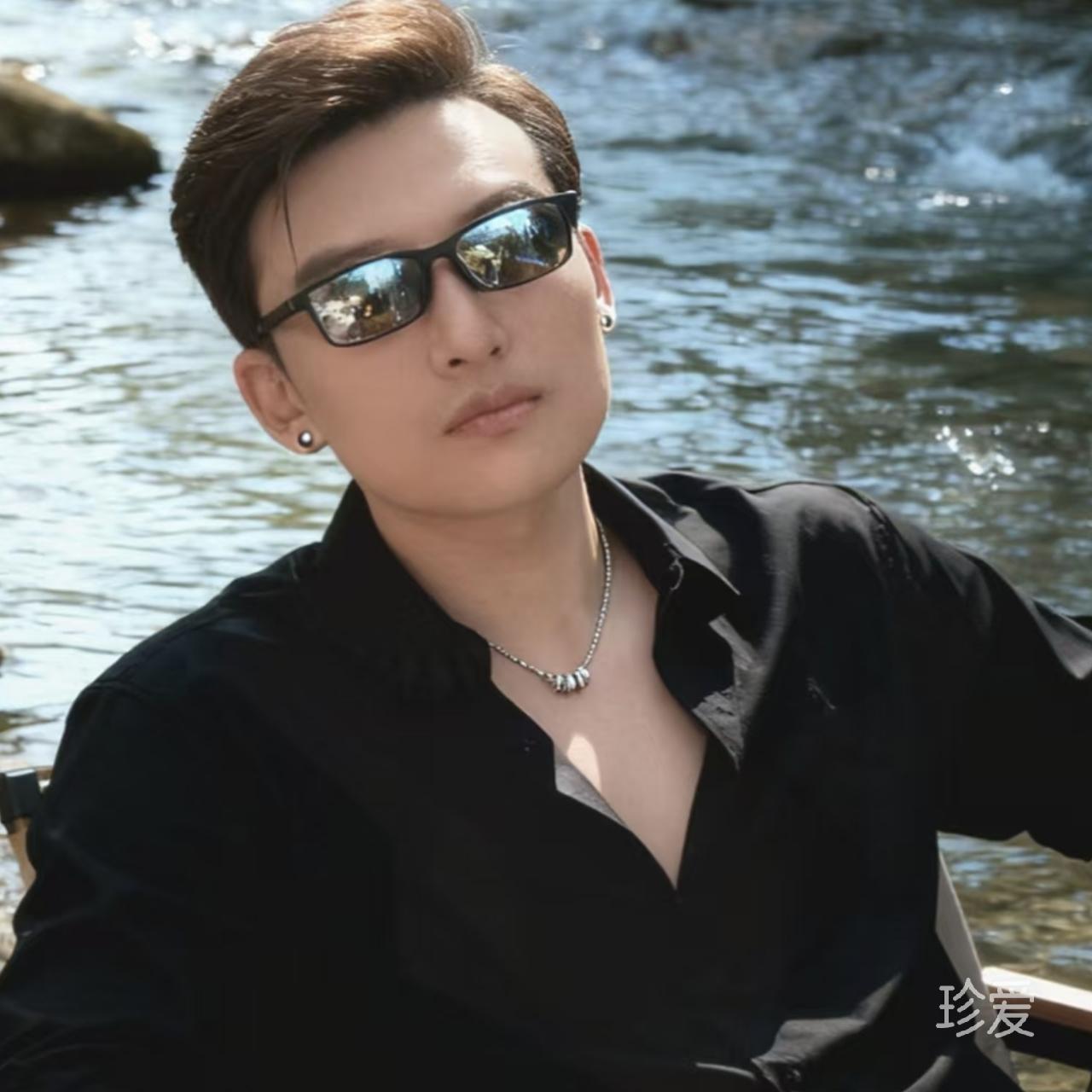 守一人丶终老