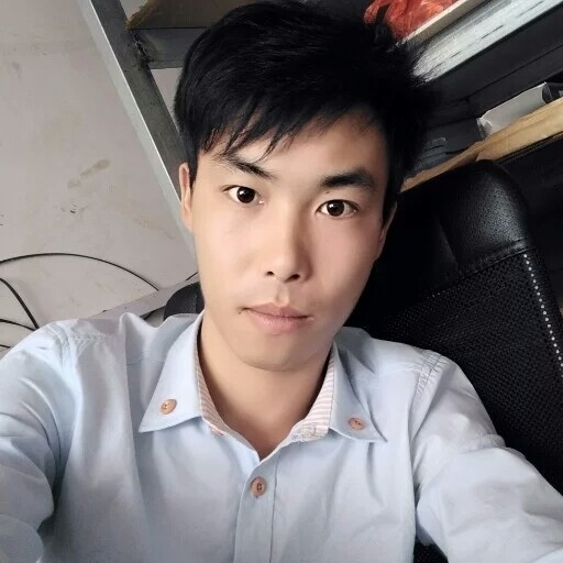 等不到爱的老头