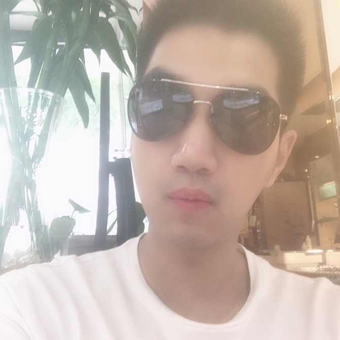 照片與本人不符