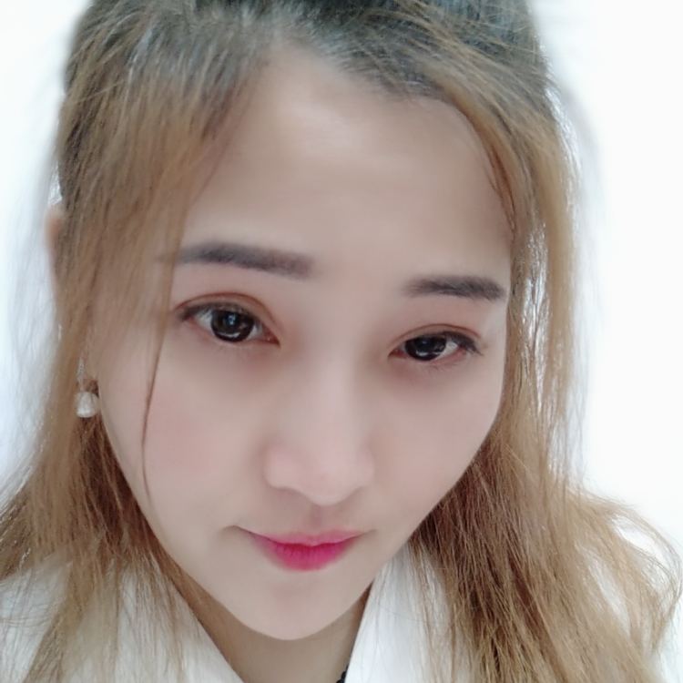 哭紅的雙眼沒人知道