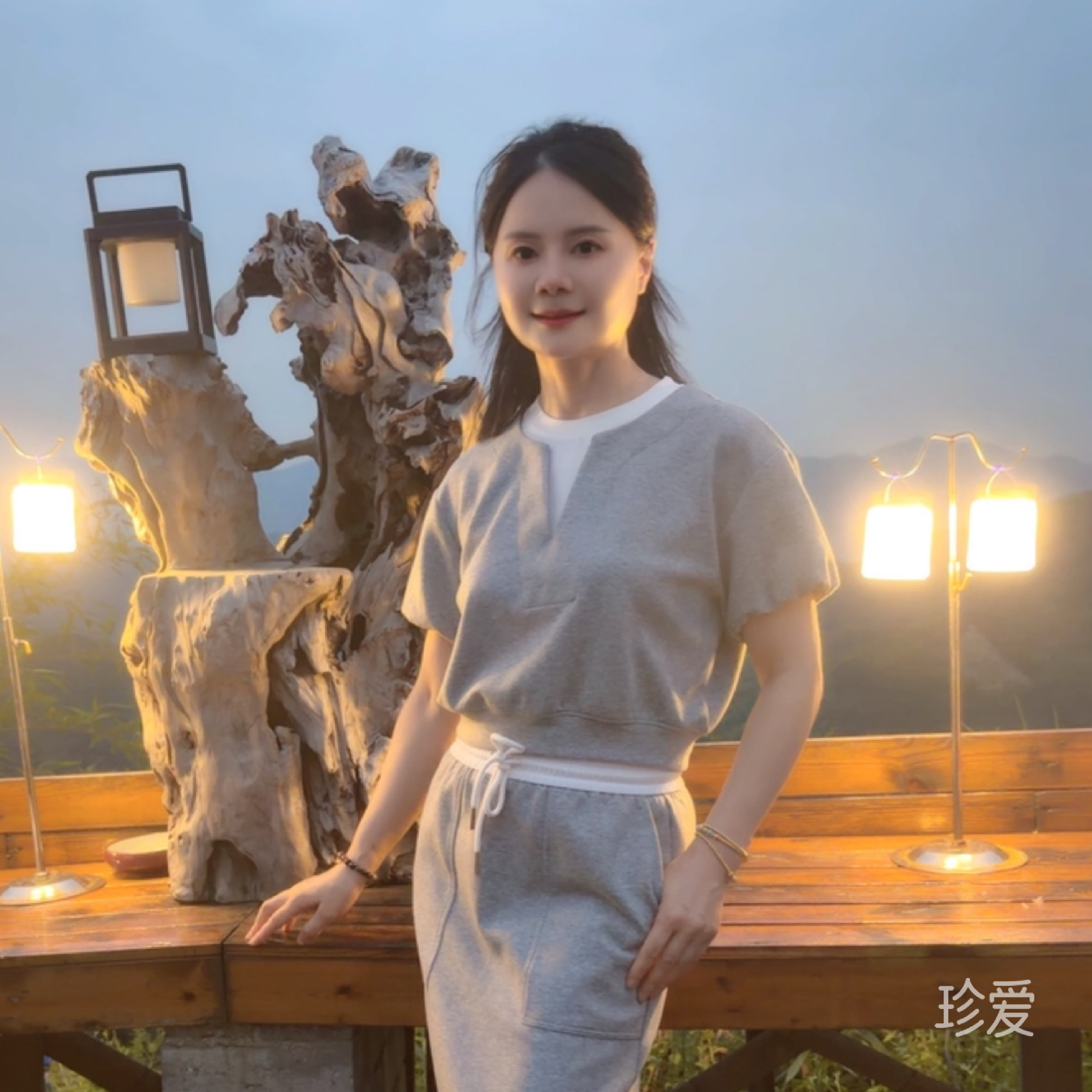 笑天