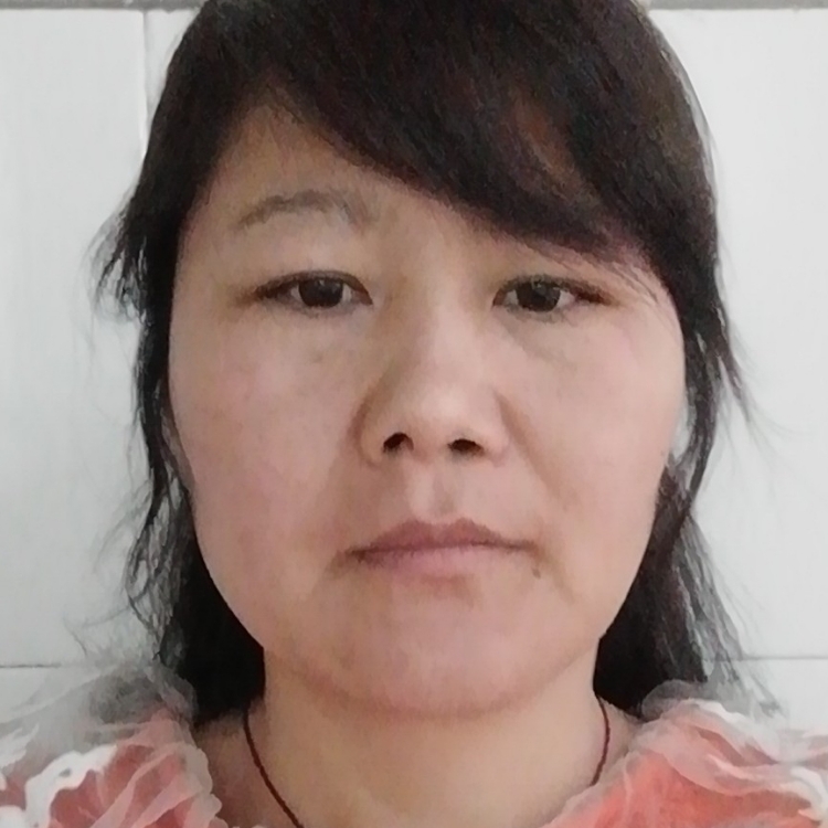 笑颜如花的女子