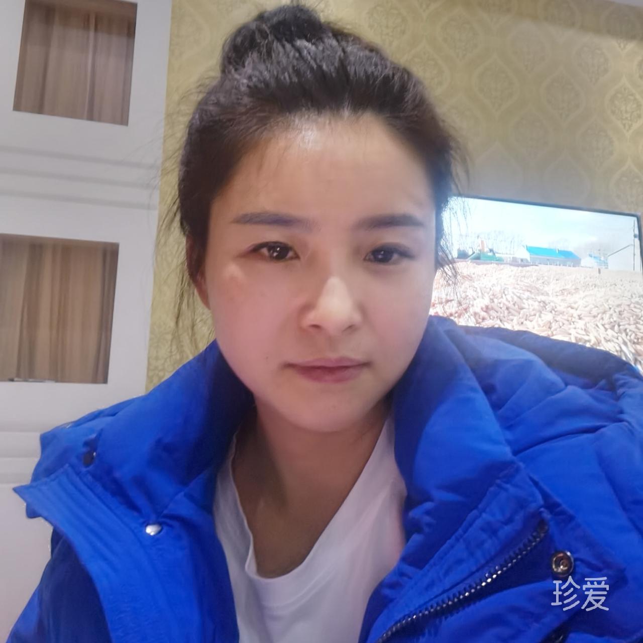 英子