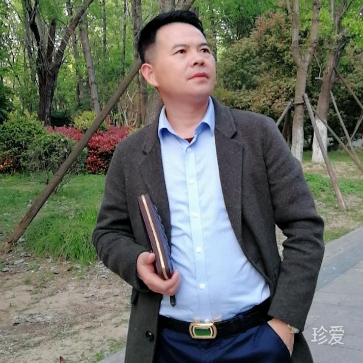 堅實穩(wěn)定的肩膀