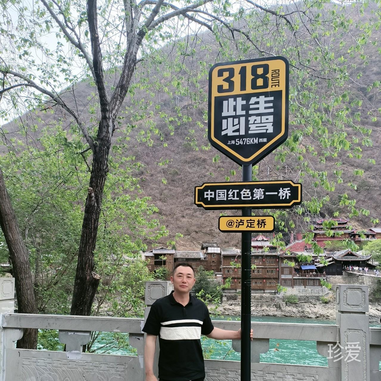 秋風(fēng)落葉周先生