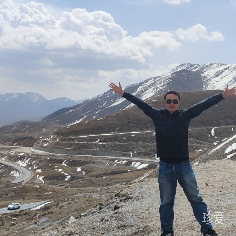 淡藍(lán)的天空