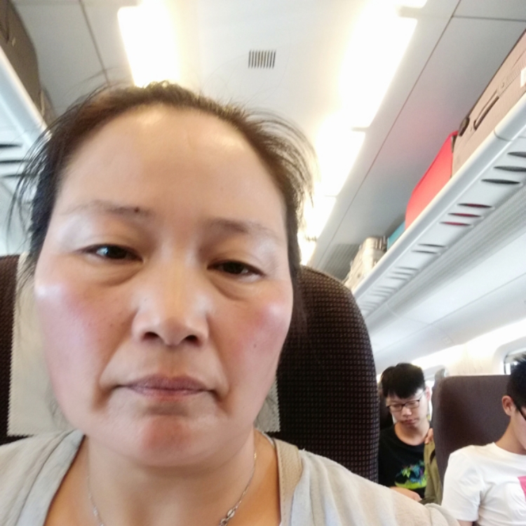 卸了妝你能比我美多少