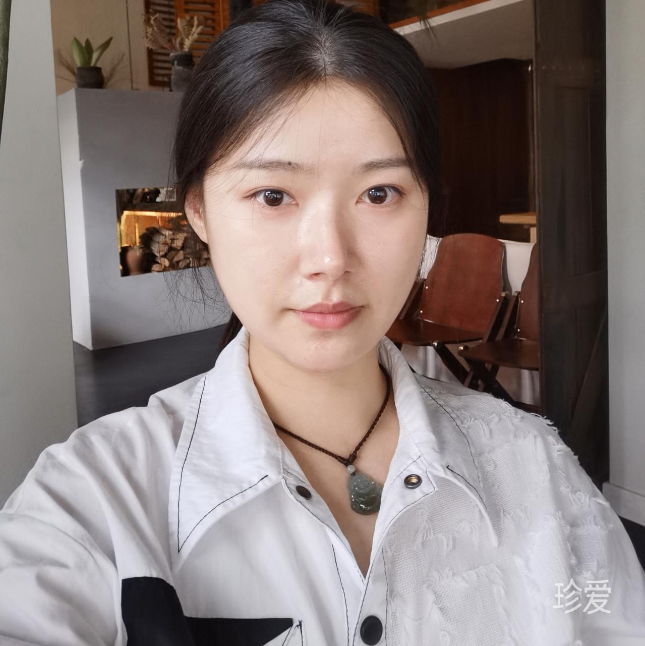 躺平擺爛小姐姐