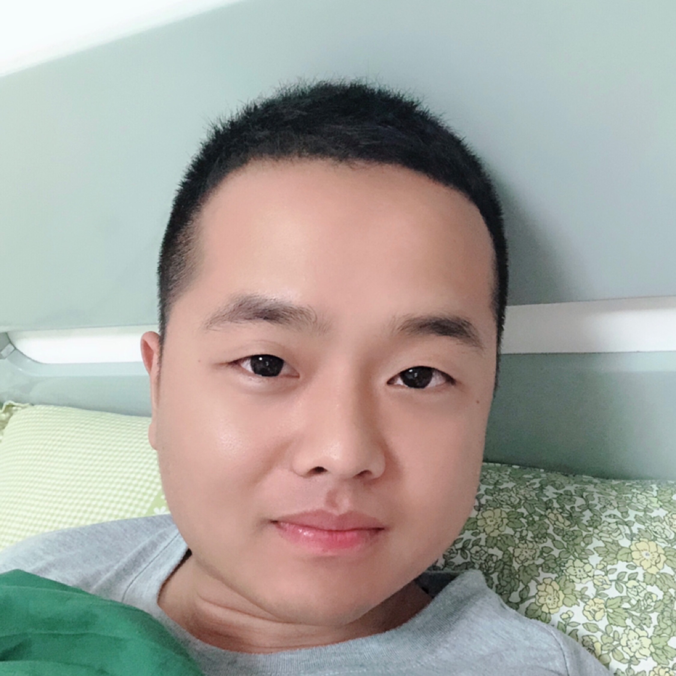 大运河边喝啤酒