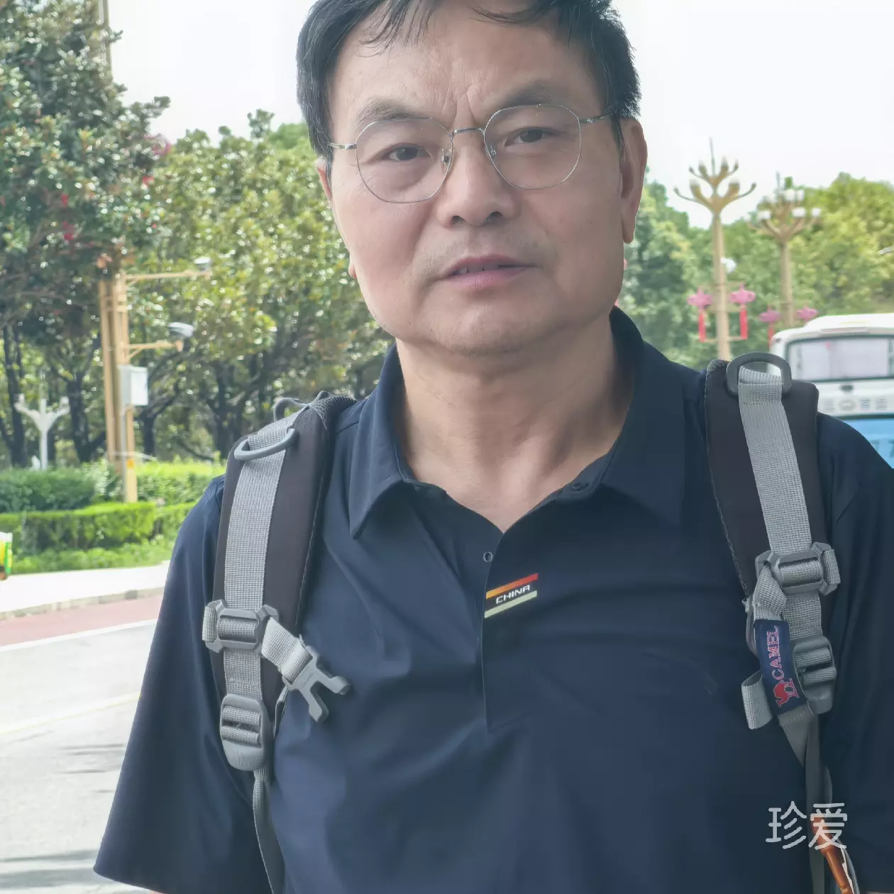 咔嚓