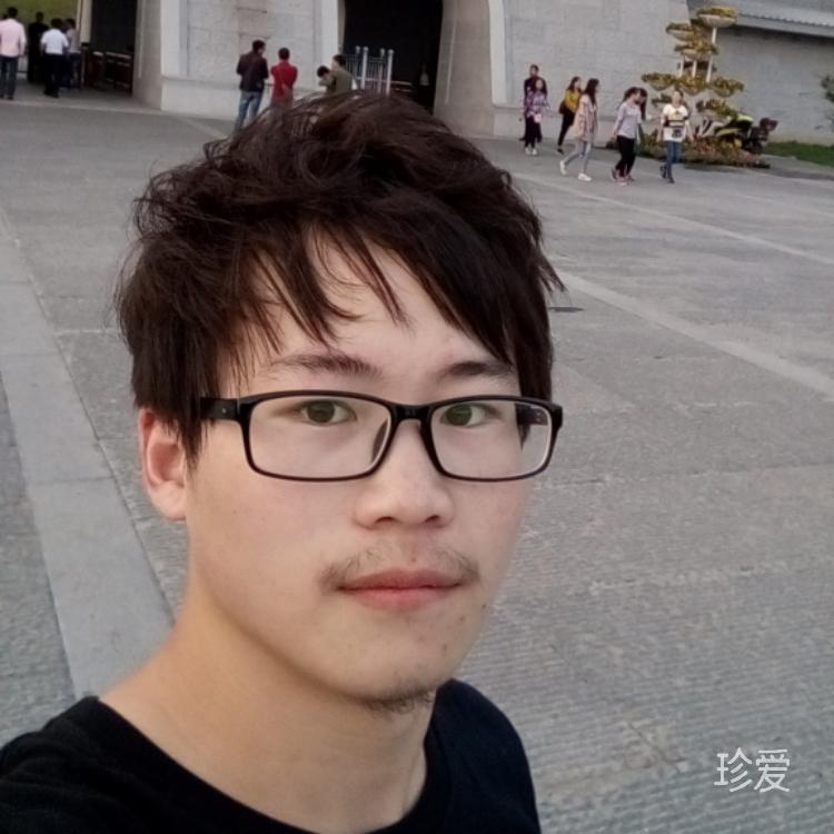 月是故鄉(xiāng)明