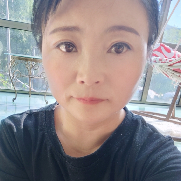 夜空里的一抹亮光