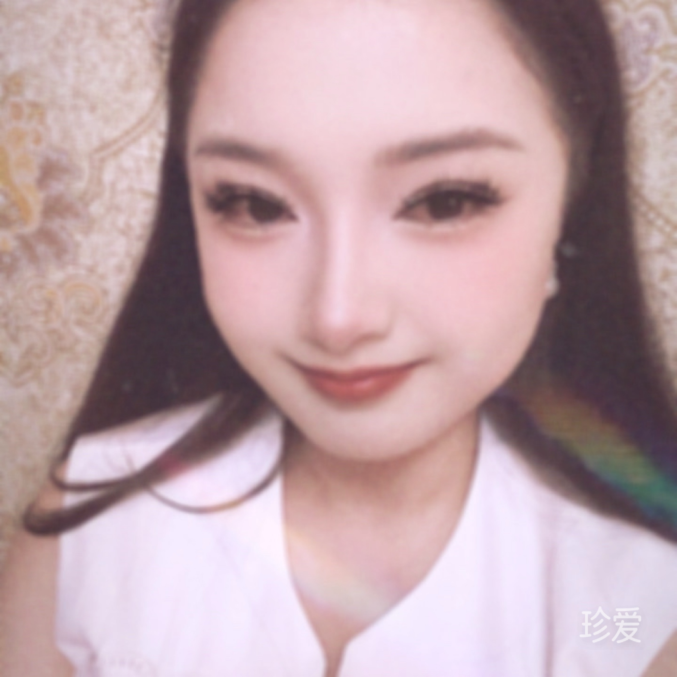 大眼妹